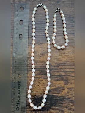 Retired James Avery Cultured Multi Colored Pearls Bracelet And 18" Necklace Bund